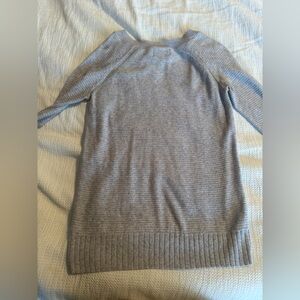Old Navy crew neck women's sweater. Color light grey | women's XS